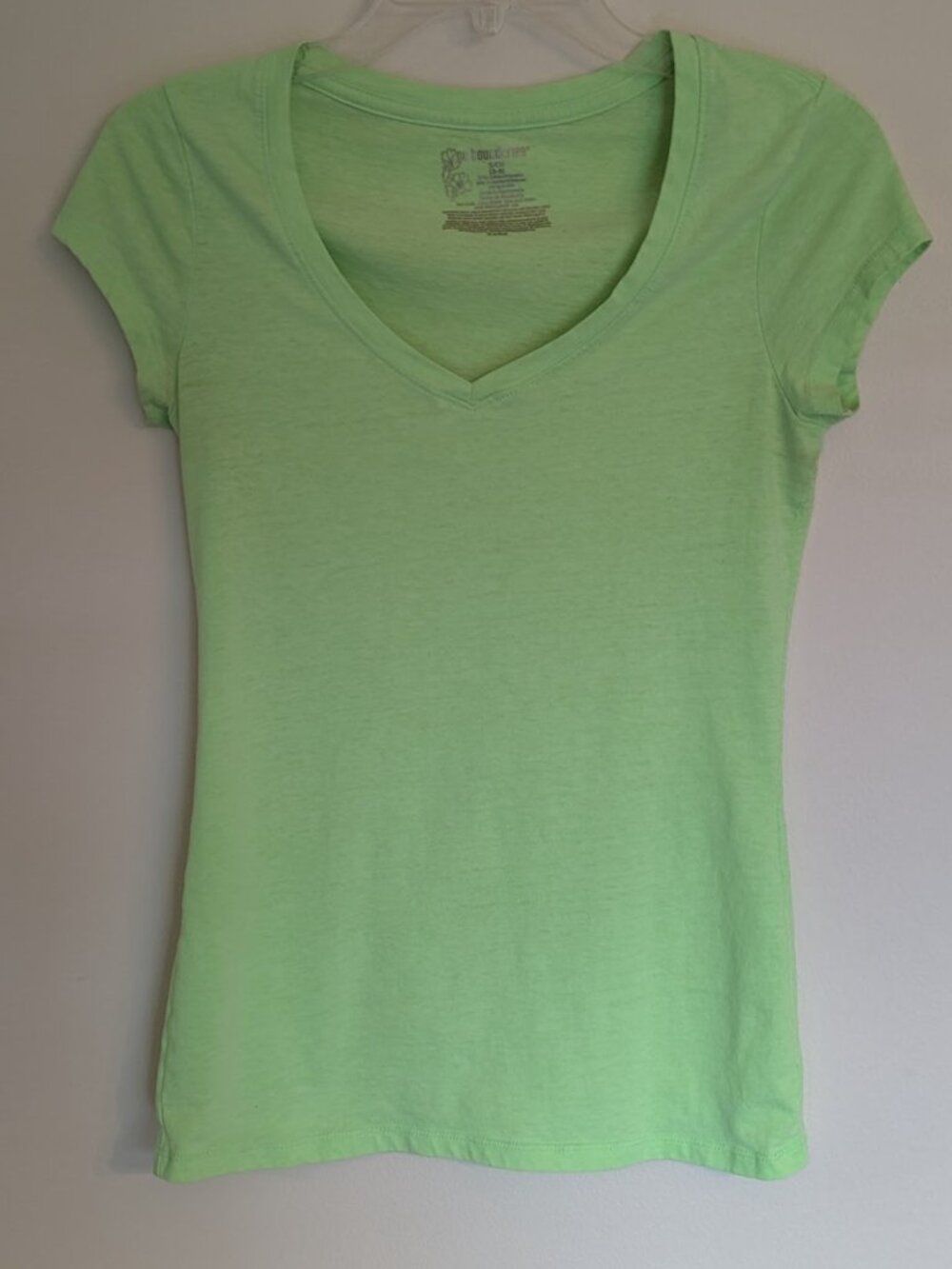 No Boundaries Mint Green V-Neck Short Sleeve Tee | Size Small (3-5) | Juniors